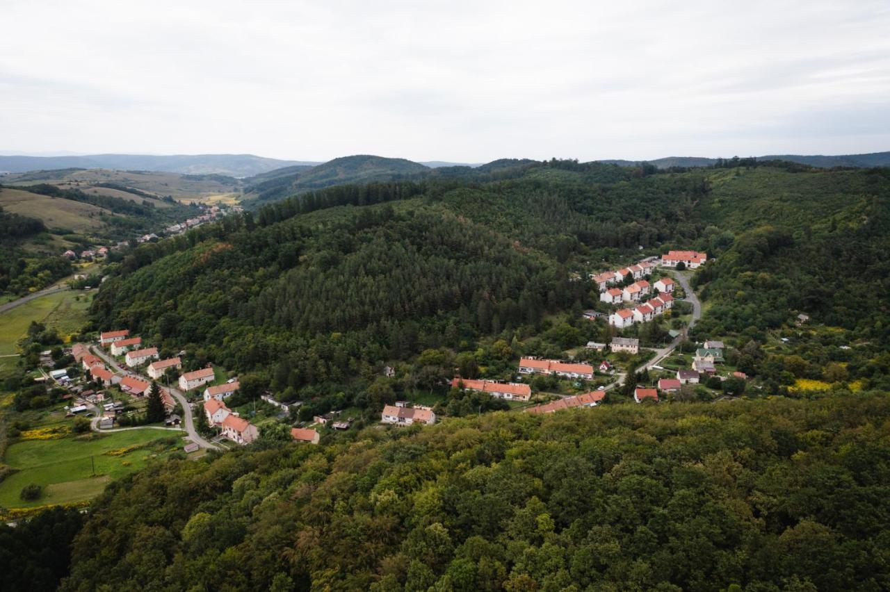 Vidéki vendégház a Bükkben, pezsgőfürdővel. Királd Exterior foto